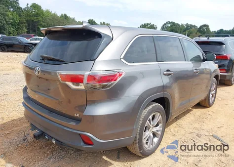 2015 Toyota Highlander Le Plus V6 из США, поврежденный, VIN 5TDZKRFH2FS054716